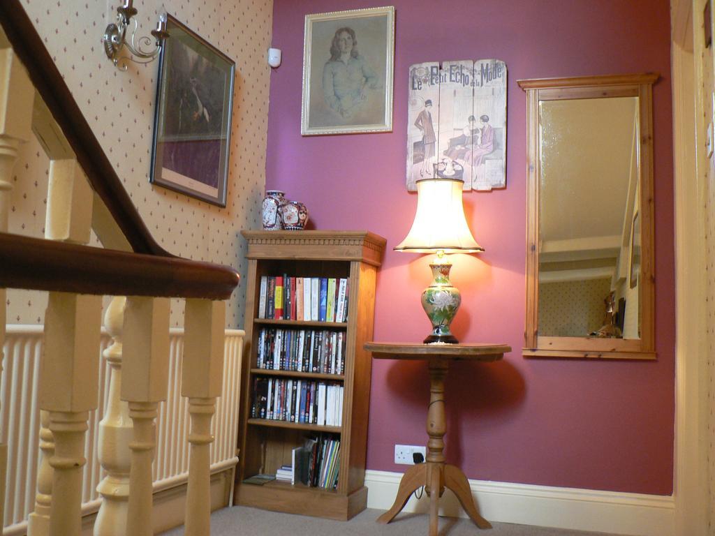 16 Franklin Bijou Boutique Bed and Breakfast Harrogate Exteriör bild